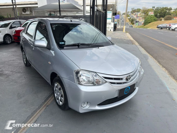 ETIOS XS Sedan1.5 Flex 16V 4p Mec.
