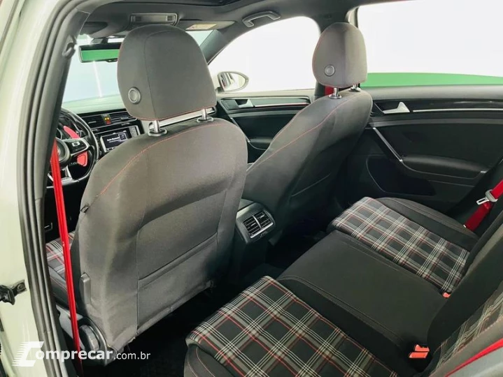 GOLF GTI AD