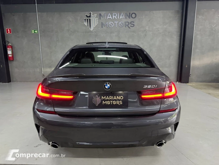 320i 2.0 16V TURBO GASOLINA M SPORT AUTOMÁTICO