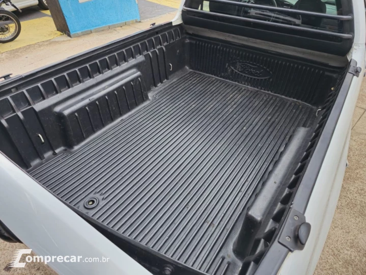Courier 1.6 L/ 1.6 Flex