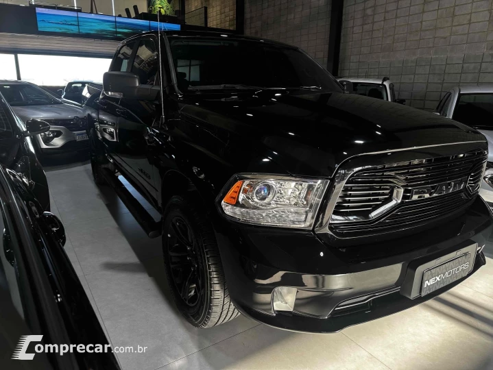 CLASSIC 5.7 V8 GASOLINA LARAMIE NIGHT EDITION CD 4X4 AUTOMÁT