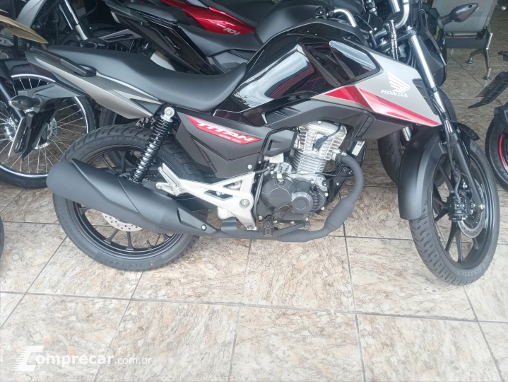 Titan 160 abs