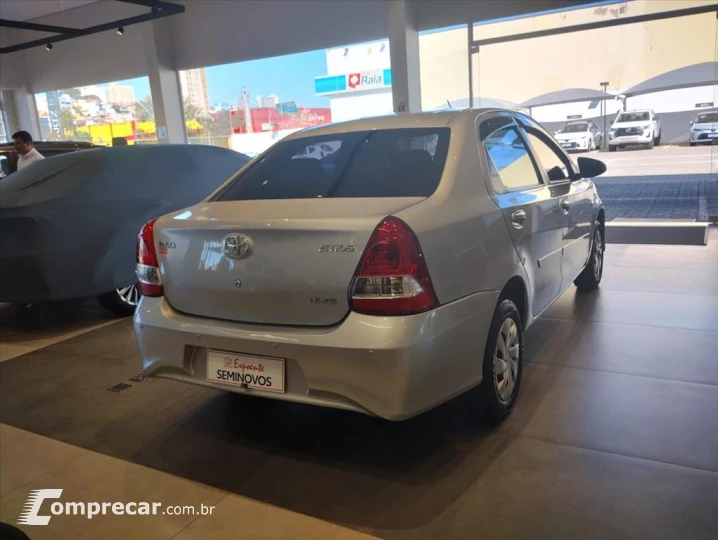 ETIOS 1.5 XS SEDAN 16V FLEX 4P AUTOMÁTICO