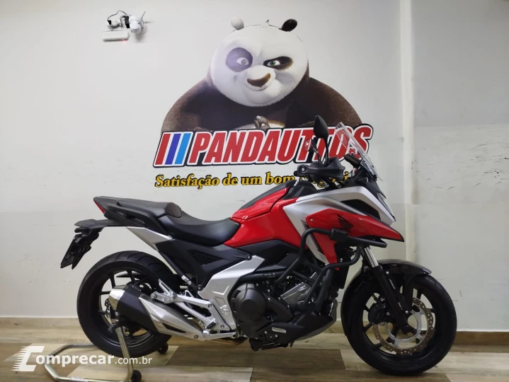 NC 750X 700 cc