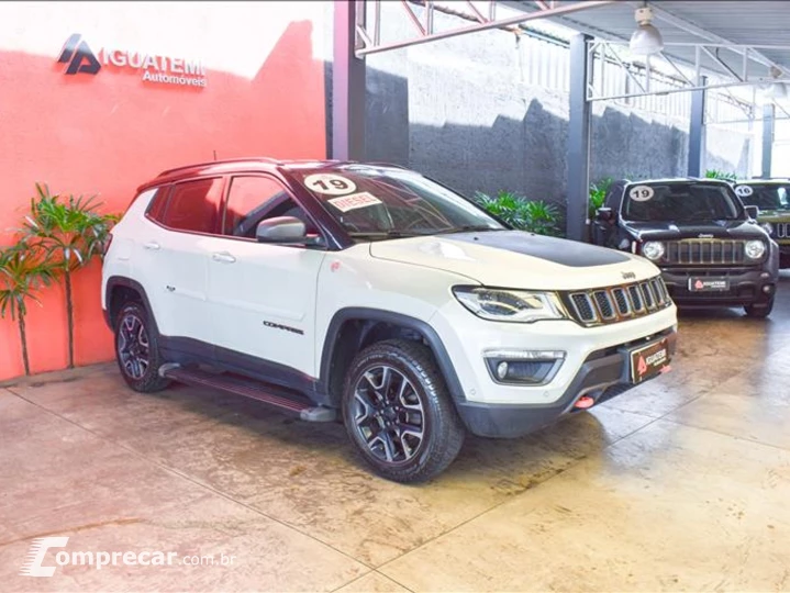 COMPASS 2.0 16V DIESEL TRAILHAWK 4X4 AUTOMÁTICO