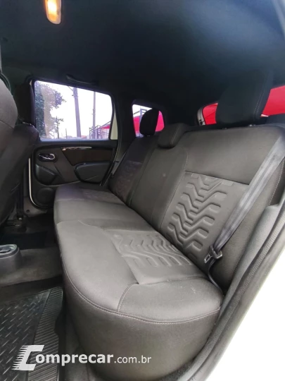 DUSTER 2.0 Tech Road 4X2 16V