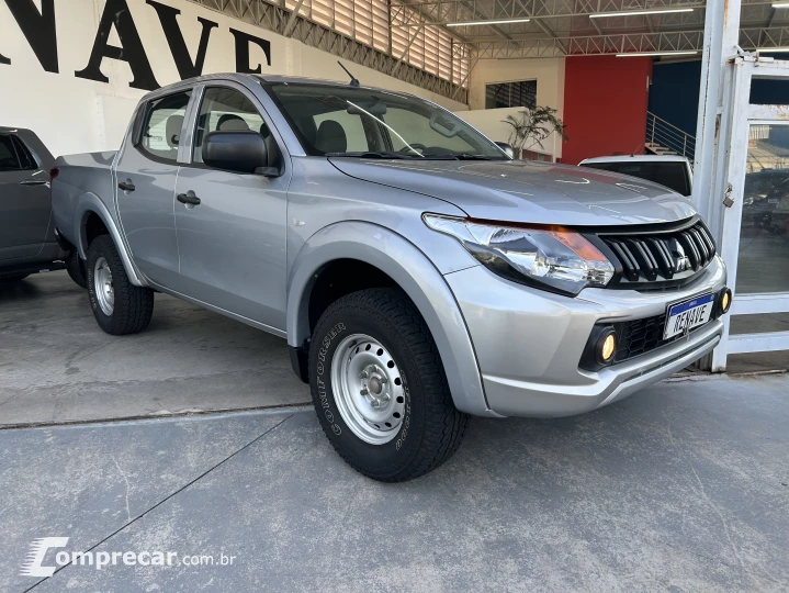L200 TRITON 2.4 16V Turbo Sport GL CD 4X4