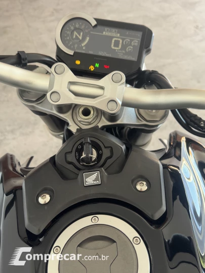CB 1000r