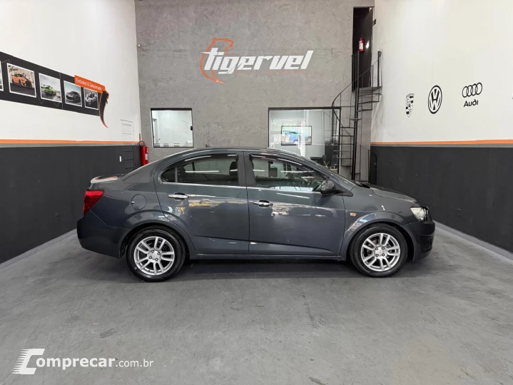 SONIC 1.6 LTZ Sedan 16V