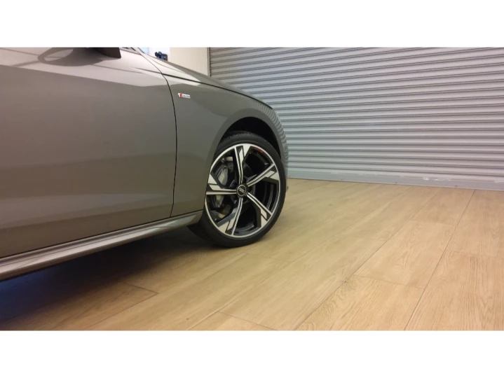 A4 2.0 TFSI MHEV S LINE QUATTRO S TRONIC