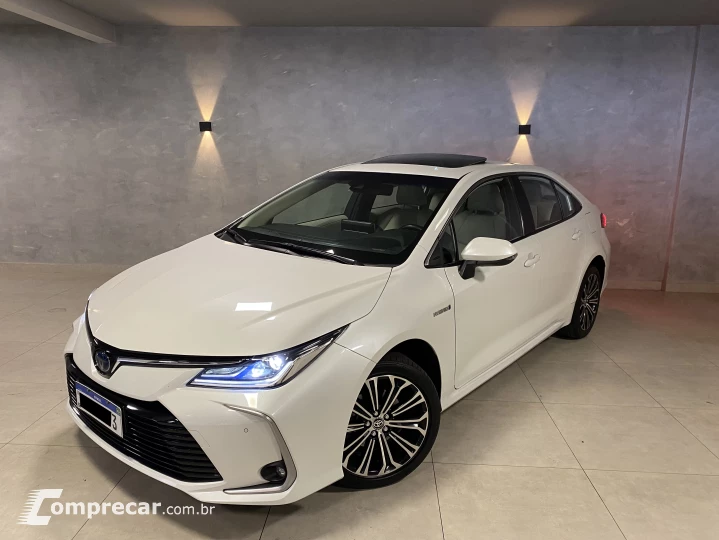 COROLLA 1.8 VVT-I Hybrid Altis