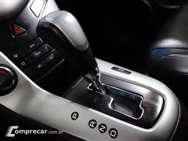 CRUZE SEDAN - 1.8 LT 16V 4P AUTOMÁTICO