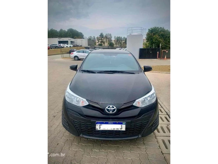 YARIS 1.3 16V FLEX XL LIVE MULTIDRIVE