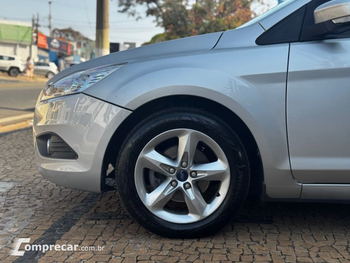 FOCUS 1.6 8V