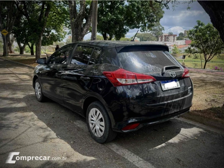 YARIS 1.3 16V FLEX XL LIVE MULTIDRIVE