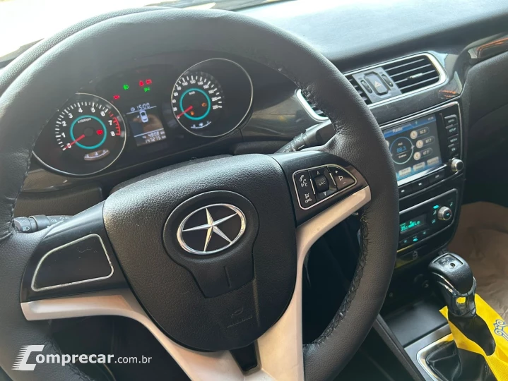 J5 Sedan 1.5 16V 4p Mec.