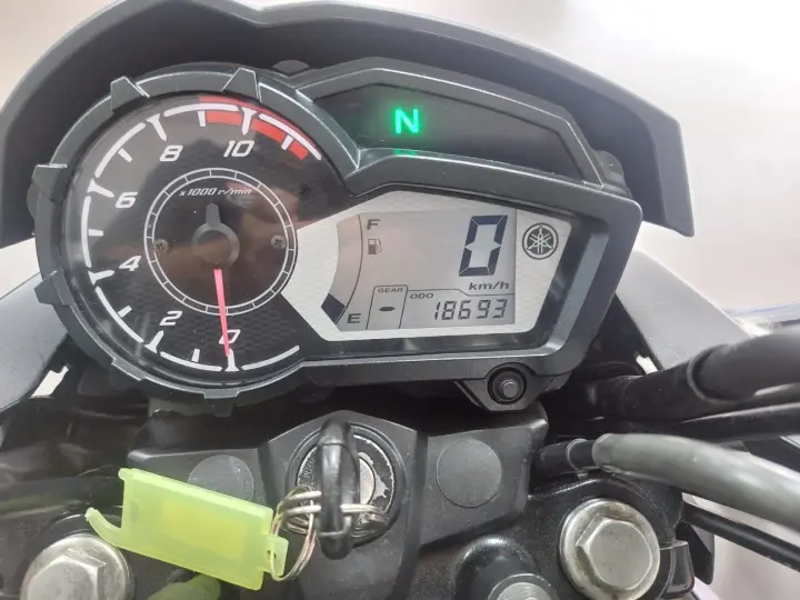 YAMAHA FAZER YS 150 SED