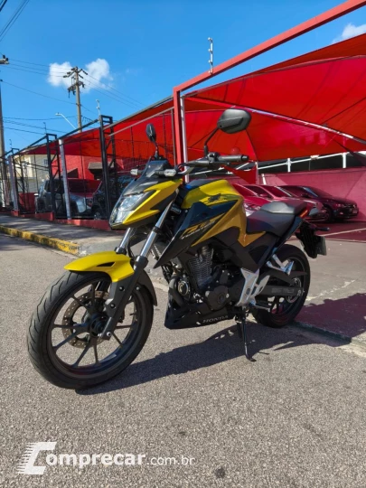 CB 300 F Twister ABS