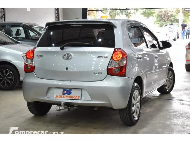 ETIOS HATCH - 1.5 XS 16V 4P MANUAL