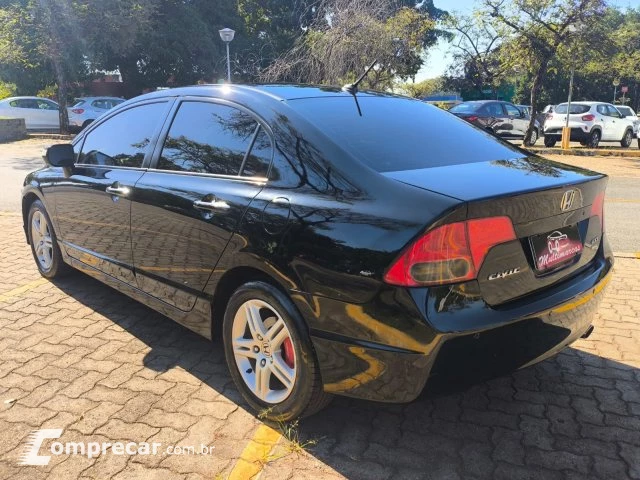 CIVIC - 1.8 EXS 16V 4P AUTOMÁTICO