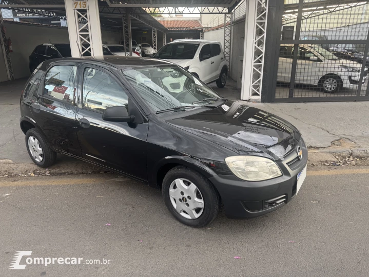 CELTA 1.0 MPFI Life 8V