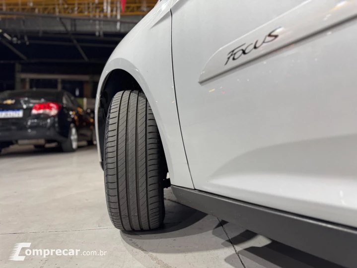 FOCUS 1.6 SE Plus 16V