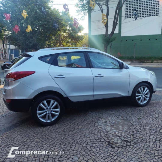 ix35 2.0 16V 170cv 2WD/4WD Mec.