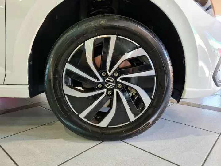POLO HIGHLINE TSI 170 1,0 FLEX 12V AUT.