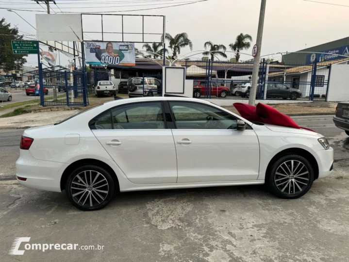 JETTA 2.0 TSI Highline 200cv