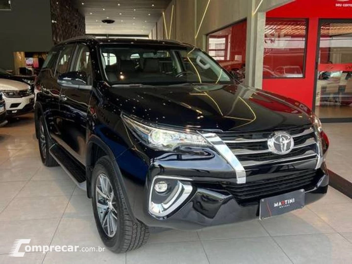 HILUX SW4 srx 7 lugares