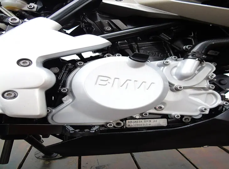BMW G 310 R ABS