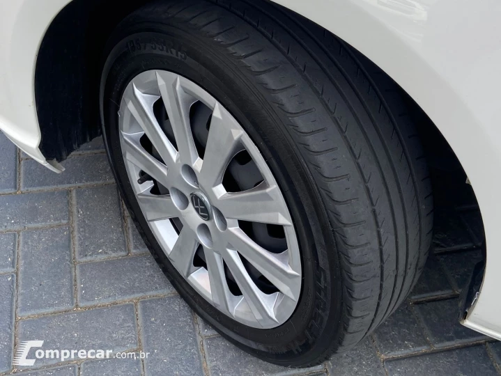 VOYAGE 1.0 12V MPI Totalflex