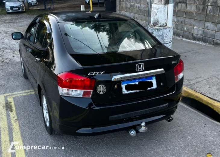 CITY 1.5 LX Sedan 16V