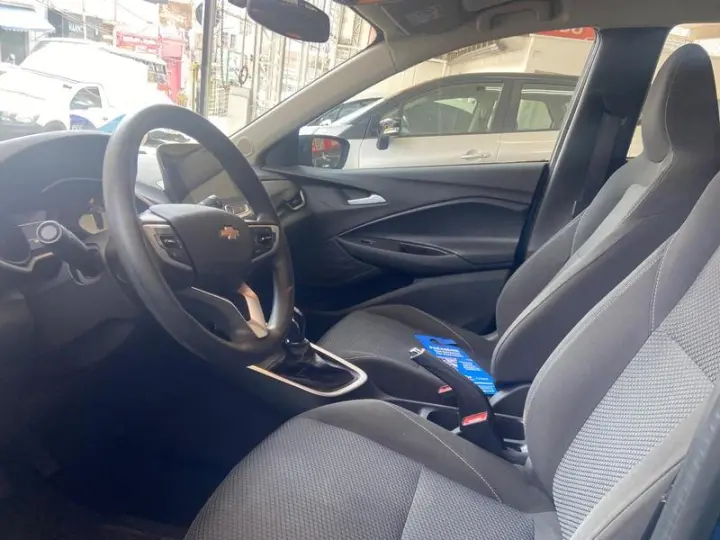 ONIX HATCH LT 1.0 8V FLEXPOWER 5P MEC.