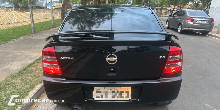 ASTRA 2.0 MPFI 8V