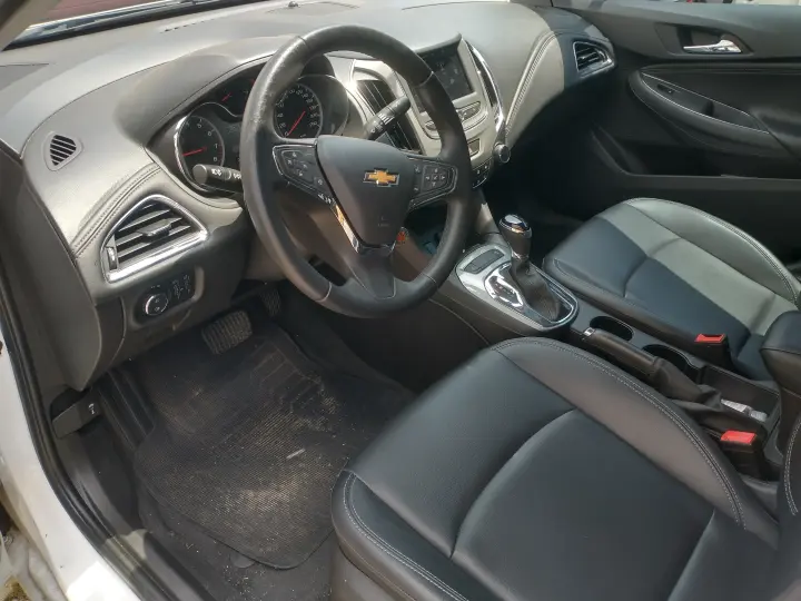 CRUZE 1.4 LT