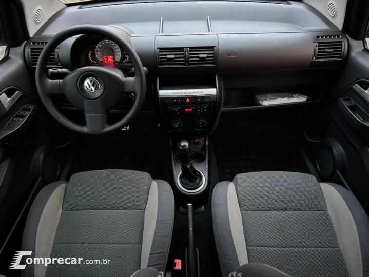 Crossfox 1.6 MI FLEX 8V 4P MANUAL