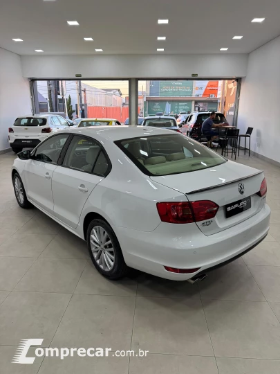 JETTA 2.0 TSI Highline 211cv