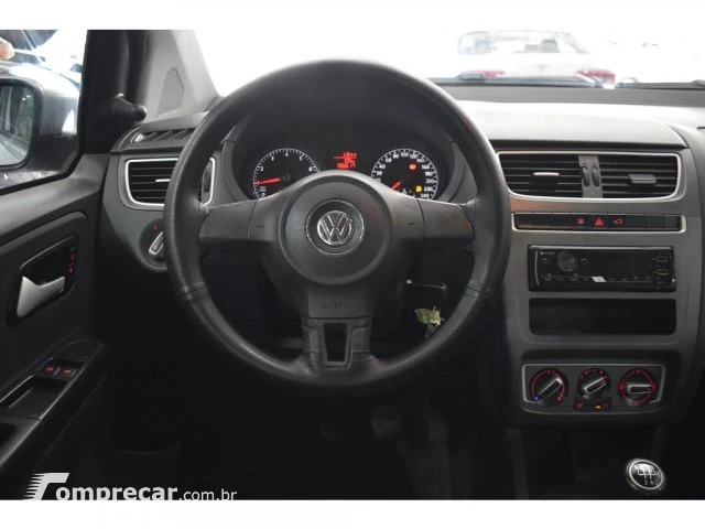 FOX - 1.6 MI 8V 4P MANUAL