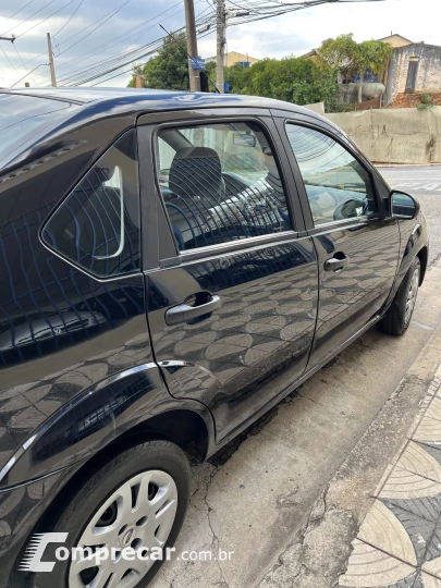FIESTA 1.0 MPI First Sedan 8V