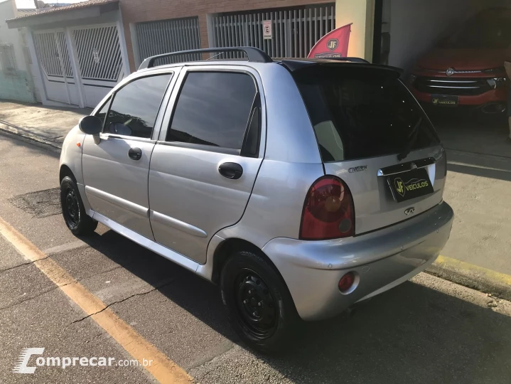 QQ 1.1 MPFI 16V