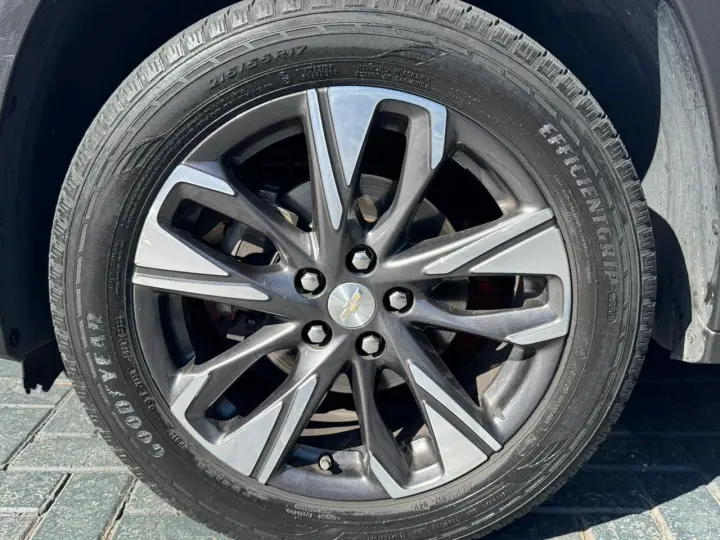 TRACKER 1.2 Turbo Premier