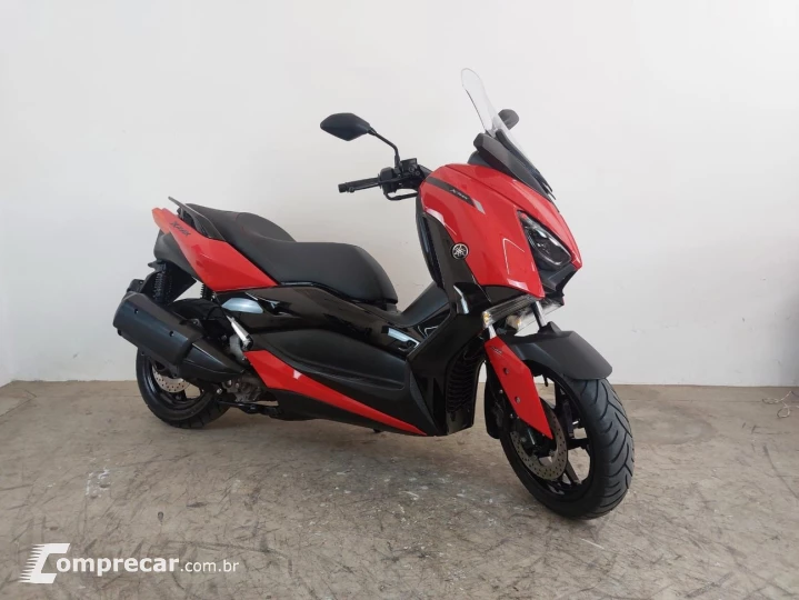 YAMAHA XMAX ABS