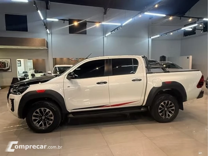 HILUX 2.8 D-4D TURBO DIESEL CD GR-S 4X4 AUTOMÁTICO