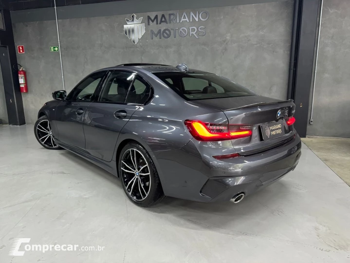 320i 2.0 16V TURBO GASOLINA M SPORT AUTOMÁTICO