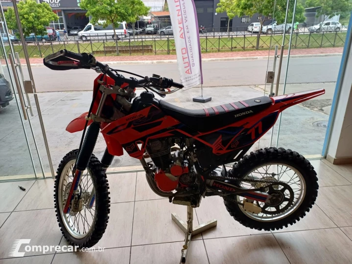 CRF 230 F