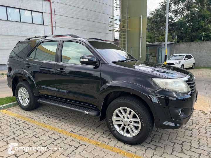 HILUX SW4 2.7 SR 4X2 16V