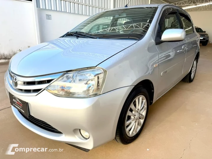 Etios Hatch 1.5 XLS