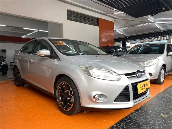 FOCUS 2.0 Titanium Sedan 16V