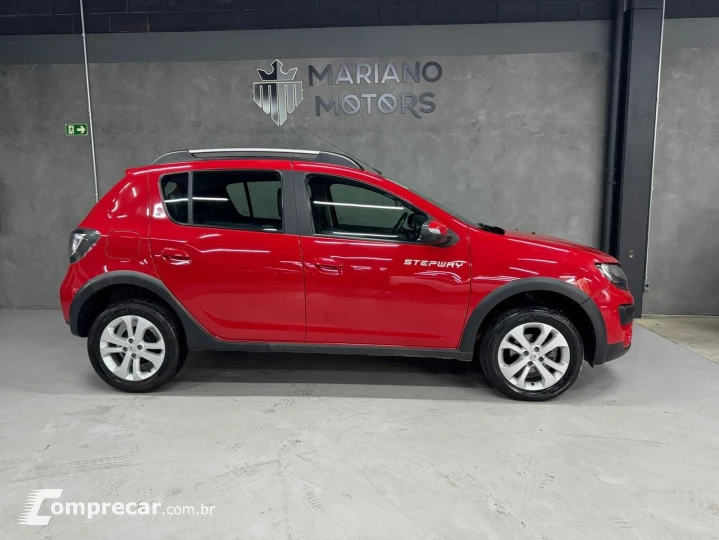 SANDERO 1.6 STEPWAY 8V FLEX 4P AUTOMATIZADO